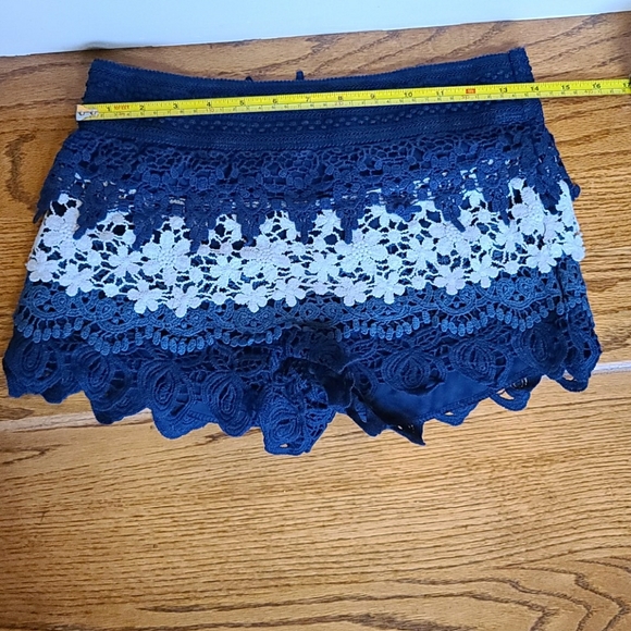 Pants - S/CH (3-5) DARK BLUE TO LIGHT BLUE SHORTS LACY